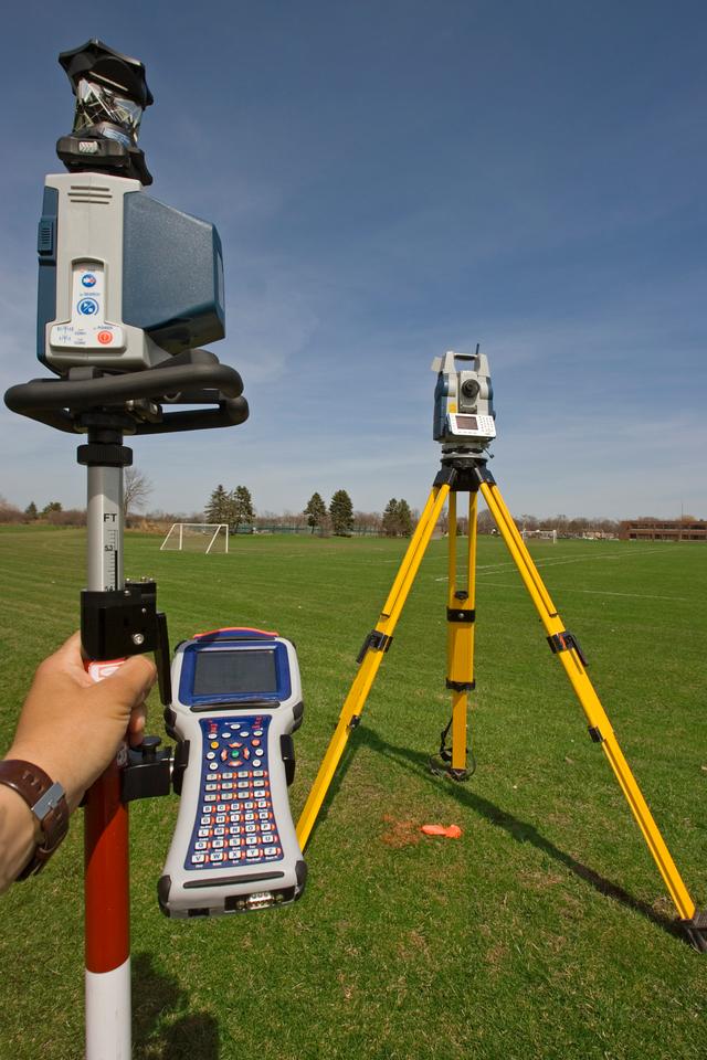 專業測繪服務 從GPS RTK到全站儀的高效解決方案